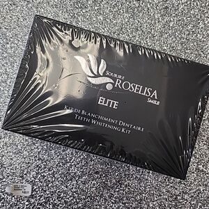 The Roselisa Smile ELITE Teeth  Whitening Kit